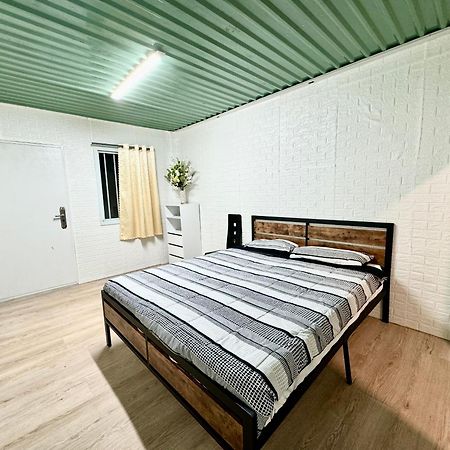Private Cabin In Central โอ๊คแลนด์ ภายนอก รูปภาพ